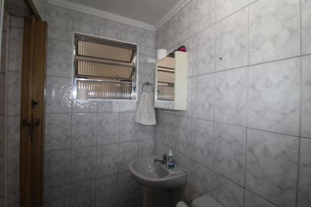 Casa à venda com 165m², 3 quartos e 1 vagaBanheiro 3