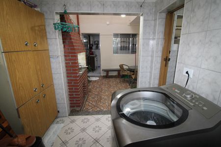 Casa à venda com 165m², 3 quartos e 1 vagaÁrea de Serviço