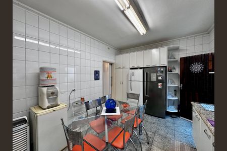 Casa à venda com 289m², 3 quartos e 2 vagasCozinha