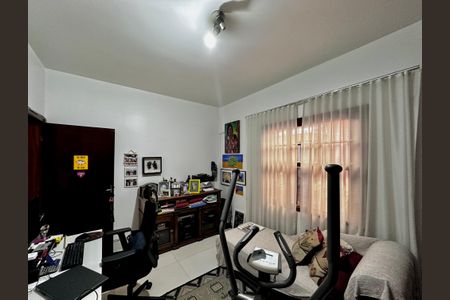 Casa à venda com 289m², 3 quartos e 2 vagasQuarto 3