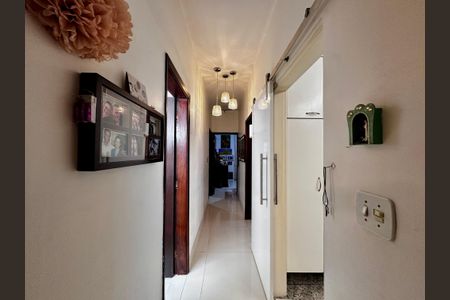 Casa à venda com 289m², 3 quartos e 2 vagasCorredor Quartos