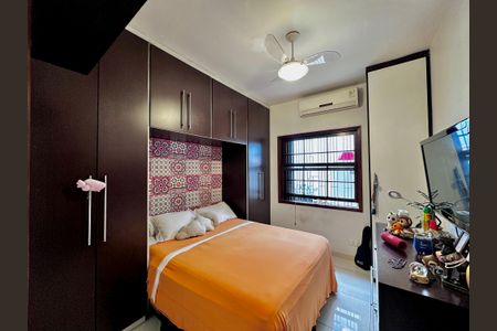 Casa à venda com 289m², 3 quartos e 2 vagasQuarto 2