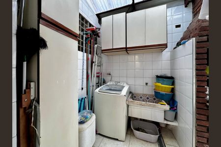 Casa à venda com 289m², 3 quartos e 2 vagasÁrea de Serviço