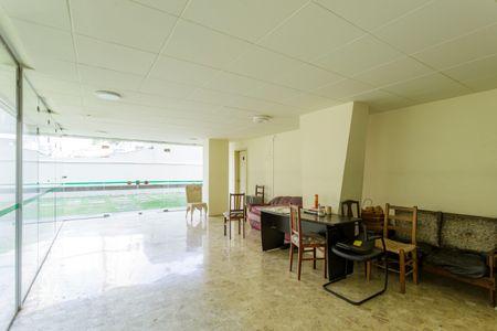Apartamento à venda com 62m², 2 quartos e 1 vaga Apartamento à venda com 62m², 2 quartos e 1 vagaÁrea comum - Salão de festas