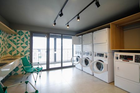 Studio à venda com 34m², 1 quarto e sem vagaÁrea Comum - Lavanderia
