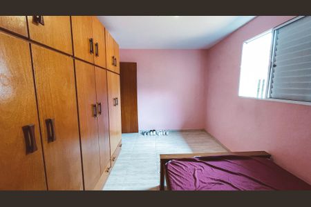 Casa à venda com 150m², 2 quartos e 2 vagasQuarto 