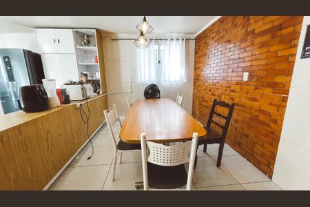 Casa à venda com 150m², 2 quartos e 2 vagasCozinha
