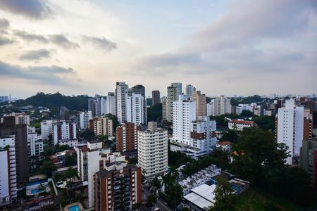 Apartamento à venda com 220m², 3 quartos e 3 vagas Apartamento à venda com 220m², 3 quartos e 3 vagasVista da Suíte 1