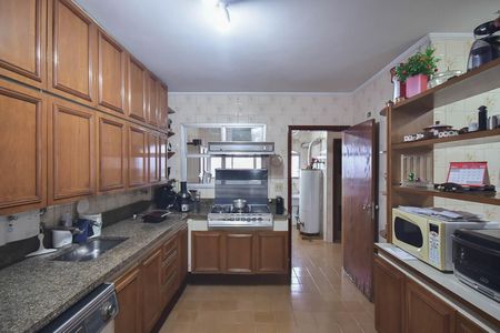 Apartamento à venda com 220m², 3 quartos e 3 vagas Apartamento à venda com 220m², 3 quartos e 3 vagasCozinha