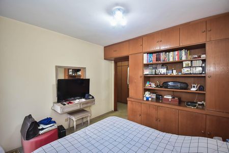 Apartamento à venda com 220m², 3 quartos e 3 vagas Apartamento à venda com 220m², 3 quartos e 3 vagasSuíte 3