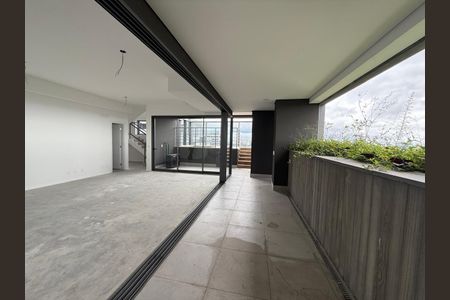 Apartamento à venda com 263m², 3 quartos e 4 vagasFoto 01