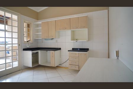 Casa para alugar com 250m², 2 quartos e 1 vagaCozinha