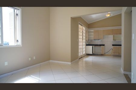 Casa para alugar com 250m², 2 quartos e 1 vagaSala