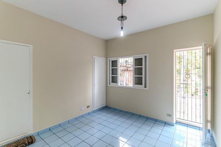 Casa à venda com 600m², 3 quartos e 2 vagas Casa à venda com 600m², 3 quartos e 2 vagasQuarto 2