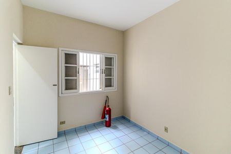 Casa à venda com 600m², 3 quartos e 2 vagas Casa à venda com 600m², 3 quartos e 2 vagasQuarto 3