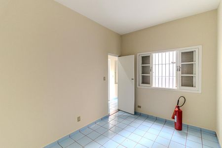 Casa à venda com 600m², 3 quartos e 2 vagas Casa à venda com 600m², 3 quartos e 2 vagasQuarto 3