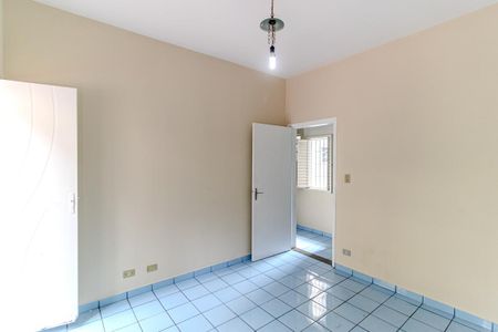 Casa à venda com 600m², 3 quartos e 2 vagas Casa à venda com 600m², 3 quartos e 2 vagasQuarto 2