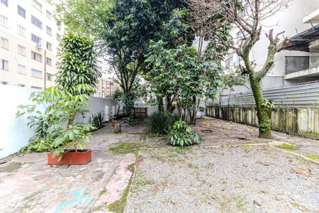 Casa à venda com 600m², 3 quartos e 2 vagas Casa à venda com 600m², 3 quartos e 2 vagasJardim