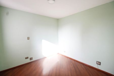 Apartamento para alugar com 119m², 4 quartos e 2 vagas Apartamento para alugar com 119m², 4 quartos e 2 vagasQuarto 4