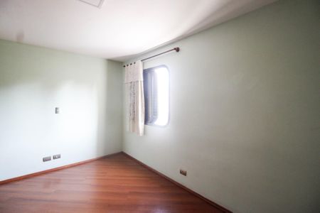 Apartamento para alugar com 119m², 4 quartos e 2 vagas Apartamento para alugar com 119m², 4 quartos e 2 vagasQuarto 2