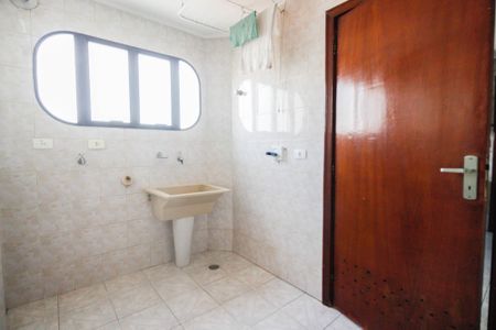 Apartamento para alugar com 119m², 4 quartos e 2 vagas Apartamento para alugar com 119m², 4 quartos e 2 vagasÁrea de serviço
