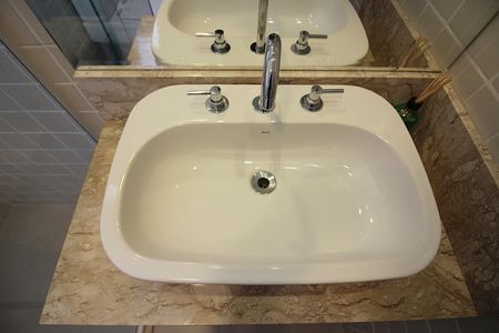 Apartamento à venda com 80m², 3 quartos e 2 vagasBanheiro - Quarto 1