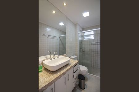 Apartamento à venda com 80m², 3 quartos e 2 vagasBanheiro Social