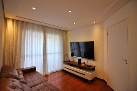 Apartamento à venda com 80m², 3 quartos e 2 vagasSala