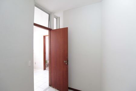 Apartamento para alugar com 132m², 4 quartos e 2 vagasQuarto de Serviço