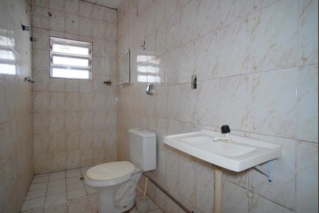 Casa à venda com 140m², 3 quartos e 4 vagasBanheiro Corredor
