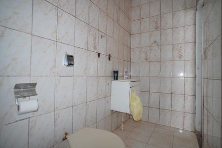 Casa à venda com 140m², 3 quartos e 4 vagasBanheiro da Suíte