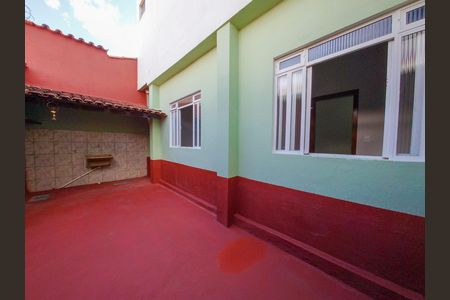 Casa para alugar com 130m², 3 quartos e 1 vaga Casa para alugar com 130m², 3 quartos e 1 vagaÁrea Externa