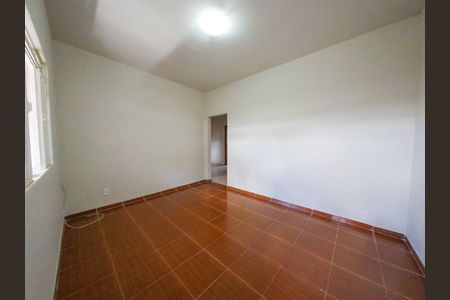 Casa para alugar com 130m², 3 quartos e 1 vaga Casa para alugar com 130m², 3 quartos e 1 vagaSala