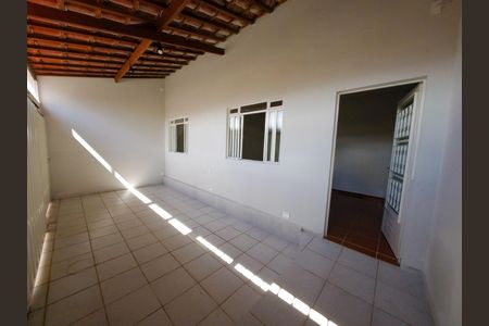 Casa para alugar com 130m², 3 quartos e 1 vaga Casa para alugar com 130m², 3 quartos e 1 vagaGaragem