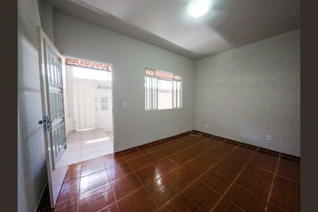 Casa para alugar com 130m², 3 quartos e 1 vaga Casa para alugar com 130m², 3 quartos e 1 vagaSala