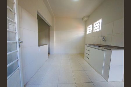 Casa para alugar com 130m², 3 quartos e 1 vaga Casa para alugar com 130m², 3 quartos e 1 vagaCozinha