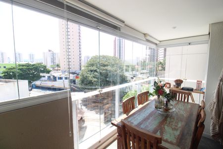 Apartamento à venda com 54m², 2 quartos e 1 vagaSala - Varanda