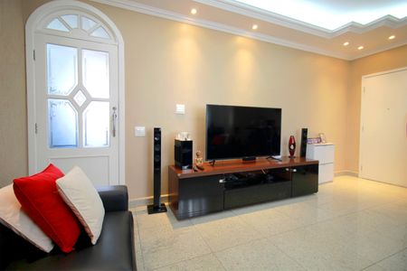 Apartamento à venda com 130m², 4 quartos e 2 vagasSala