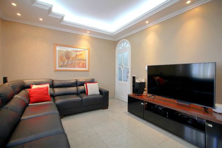 Apartamento à venda com 130m², 4 quartos e 2 vagasSala