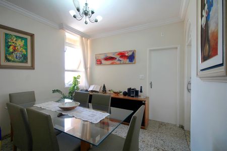 Apartamento à venda com 130m², 4 quartos e 2 vagasSala de Jantar