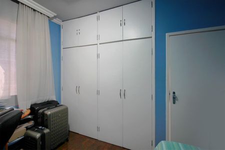 Apartamento à venda com 130m², 4 quartos e 2 vagasQuarto 3