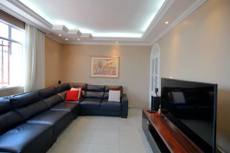 Apartamento à venda com 130m², 4 quartos e 2 vagasSala