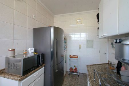 Apartamento à venda com 130m², 4 quartos e 2 vagasCozinha