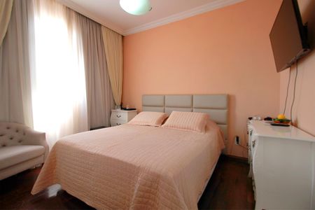 Apartamento à venda com 130m², 4 quartos e 2 vagasSuíte