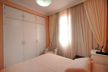 Apartamento à venda com 130m², 4 quartos e 2 vagasSuíte