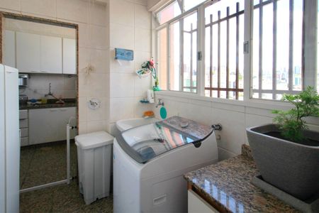 Apartamento à venda com 130m², 4 quartos e 2 vagasÁrea de Serviço