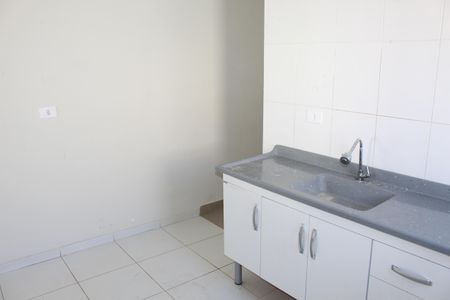 Casa de condomínio para alugar com 70m², 2 quartos e 1 vagaCozinha