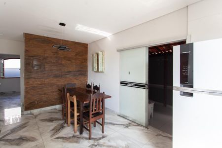 Casa à venda com 360m², 3 quartos e 5 vagasCozinha e Copa