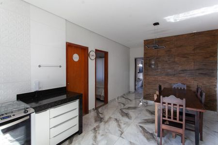 Casa à venda com 360m², 3 quartos e 5 vagasCozinha e Copa