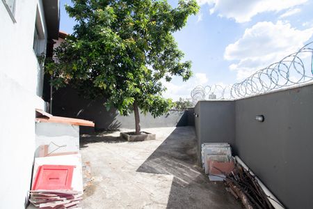 Casa à venda com 360m², 3 quartos e 5 vagasQuintal